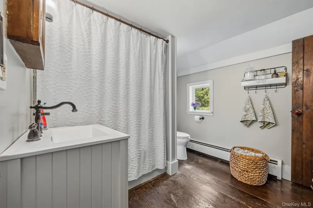 51 Mountainside Road Warwick, NY 10990