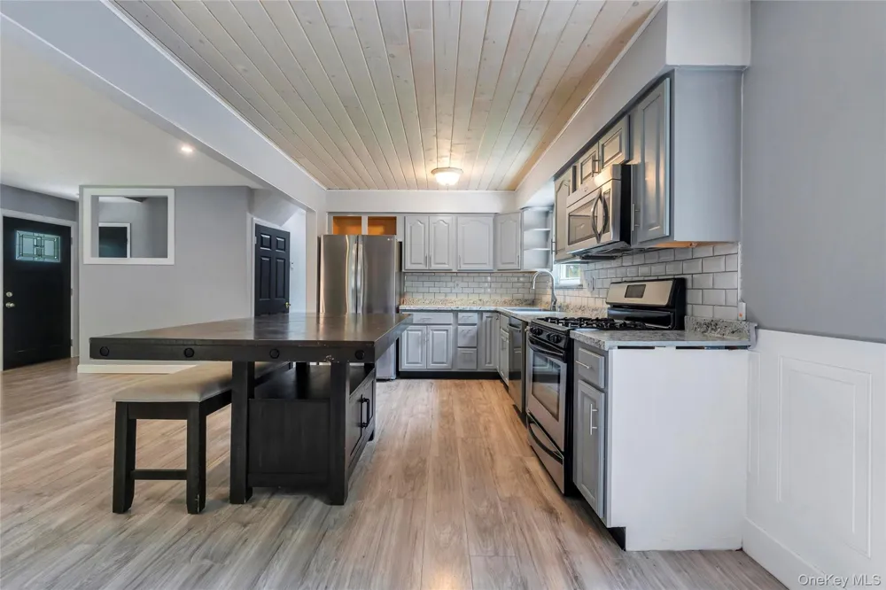 14 Seaside Avenue Sound Beach, NY 11789