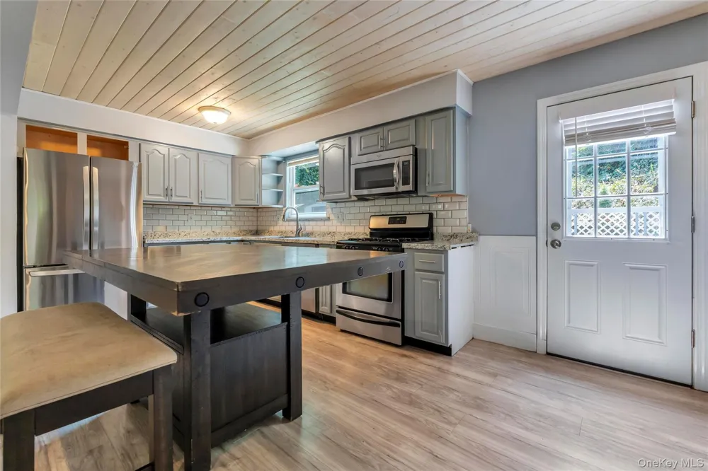 14 Seaside Avenue Sound Beach, NY 11789