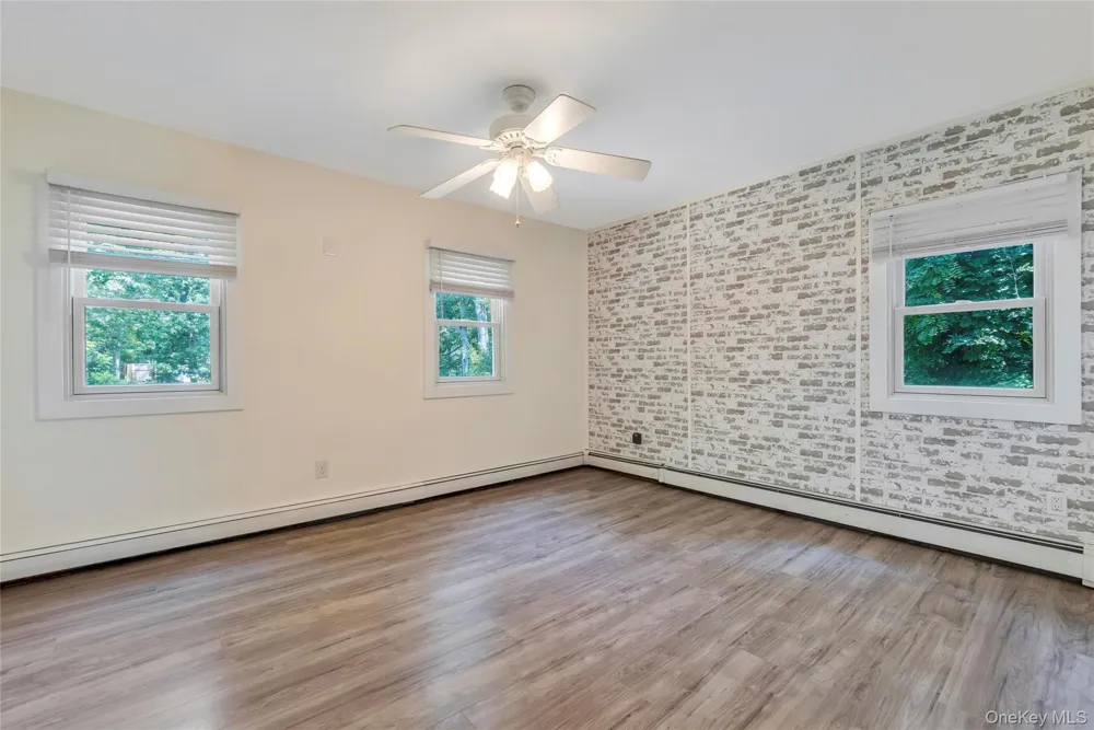 14 Seaside Avenue Sound Beach, NY 11789