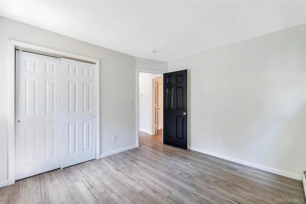 14 Seaside Avenue Sound Beach, NY 11789