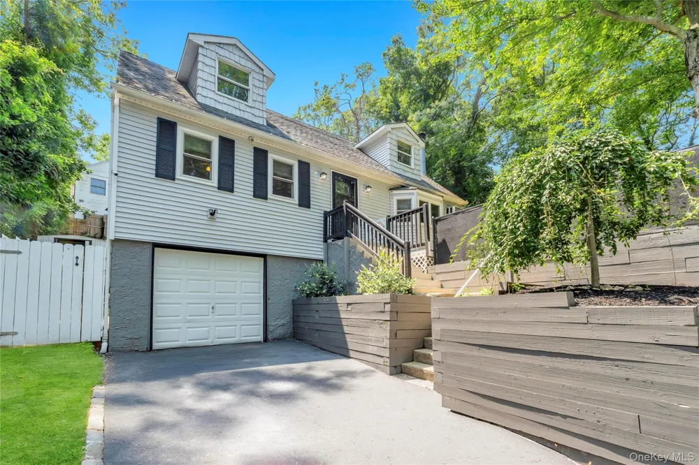 14 Seaside Avenue Sound Beach, NY 11789