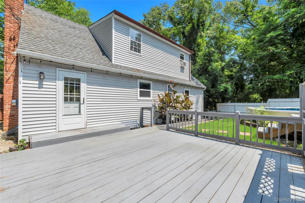14 Seaside Avenue Sound Beach, NY 11789