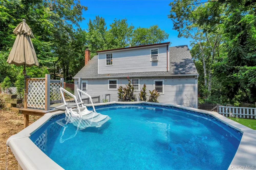 14 Seaside Avenue Sound Beach, NY 11789