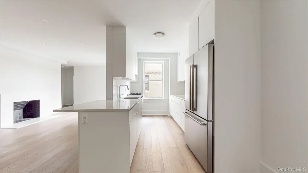 14809 Northern Boulevard #5M Flushing, NY 11354