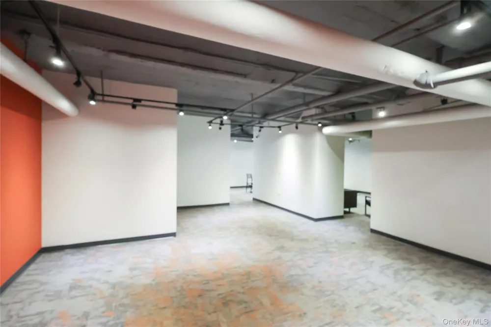 14809 Northern Boulevard #5M Flushing, NY 11354