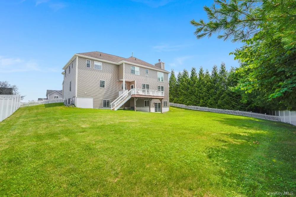 36 Thames Road Poughkeepsie, NY 12603