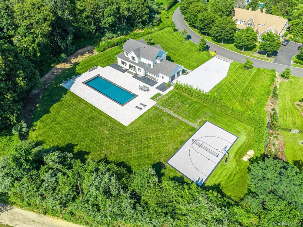 2790 Stanley Road Mattituck, NY 11952