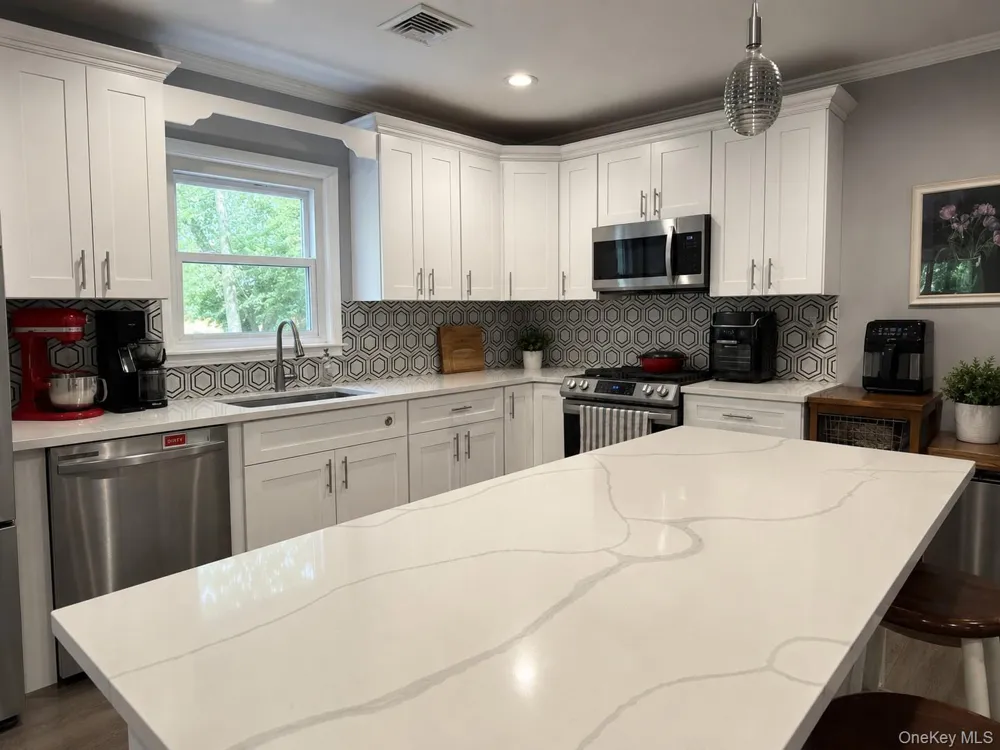 7 Lake Drive Middle Island, NY 11953