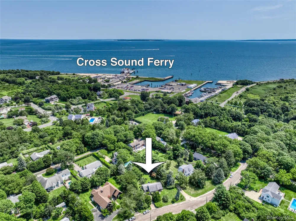 700 Plum Island Lane Orient, NY 11957