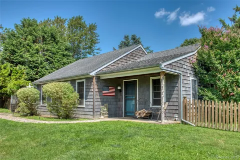 700 Plum Island Lane