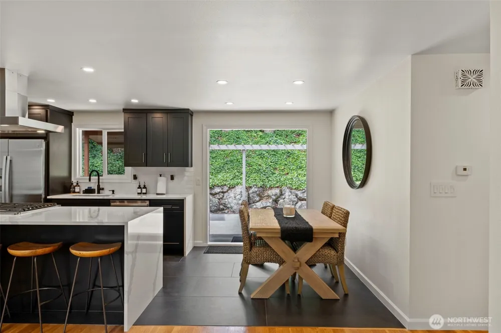 450 Mount Defiance Circle SW Issaquah, WA 98027