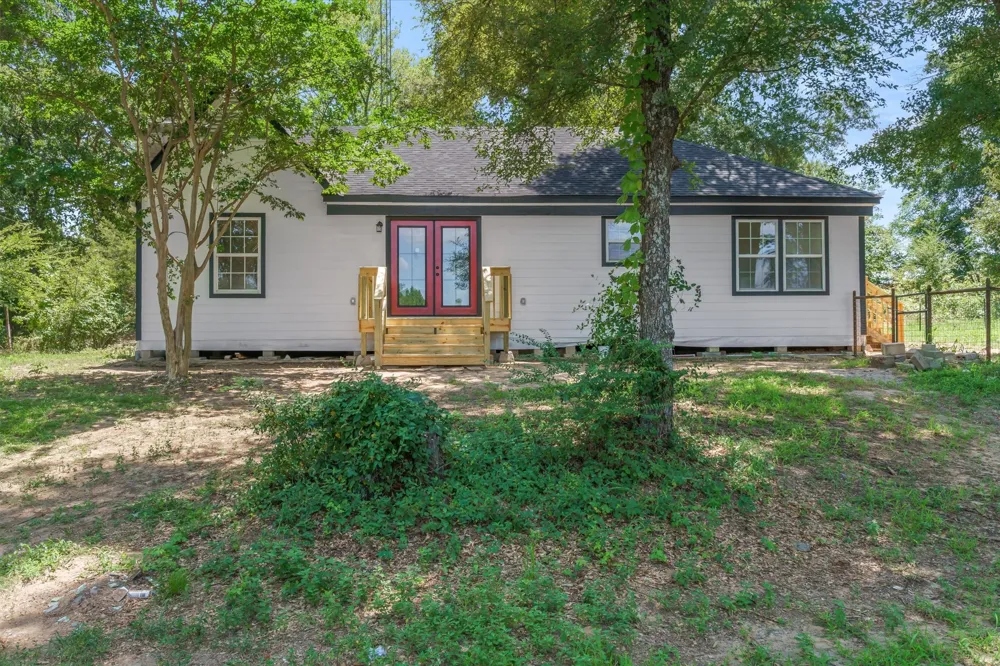 4022 VZ County Road 1701 Grand Saline, TX 75140