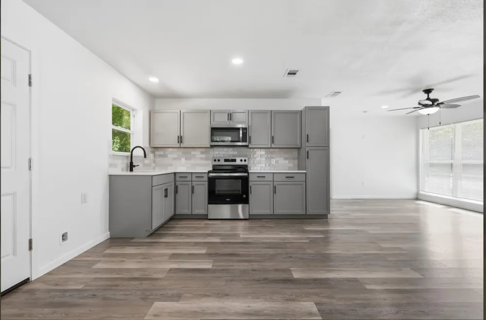 810 Carrier Parkway Grand Prairie, TX 75050