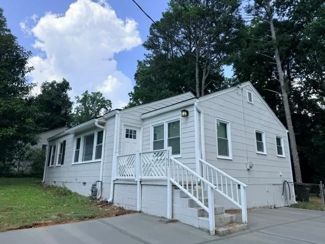 2005 Benson Avenue SE Smyrna, GA 30080