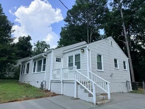 2005 Benson Avenue SE
