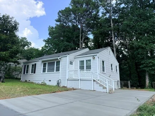 2005 Benson Avenue SE Smyrna, GA 30080
