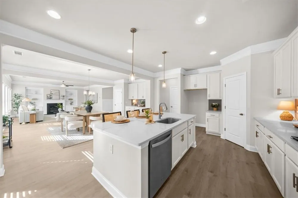 8620 Standing Stone Ball Ground, GA 30107