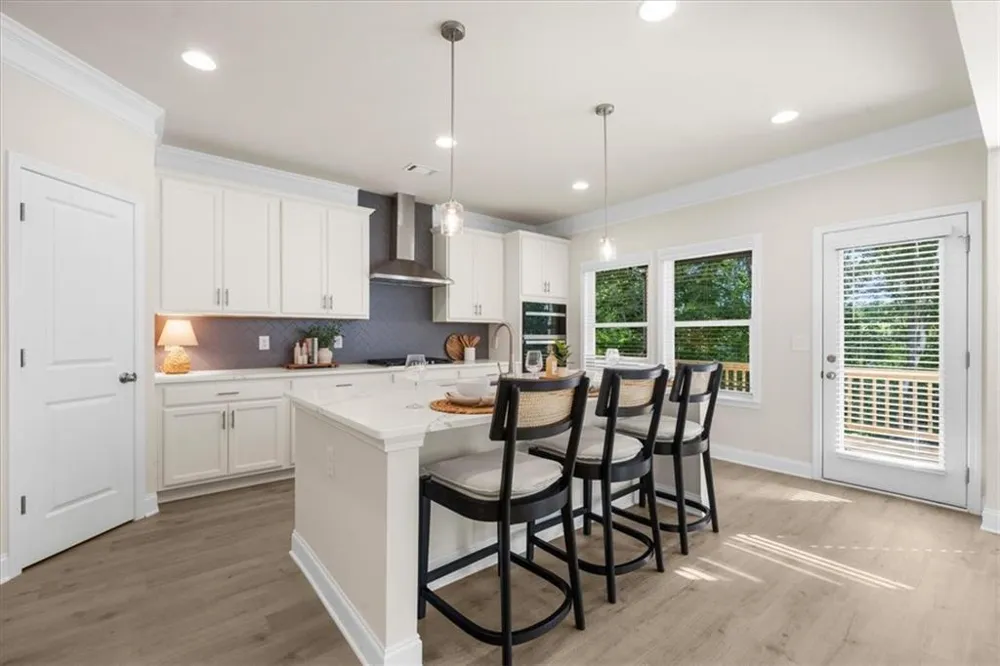 8620 Standing Stone Ball Ground, GA 30107