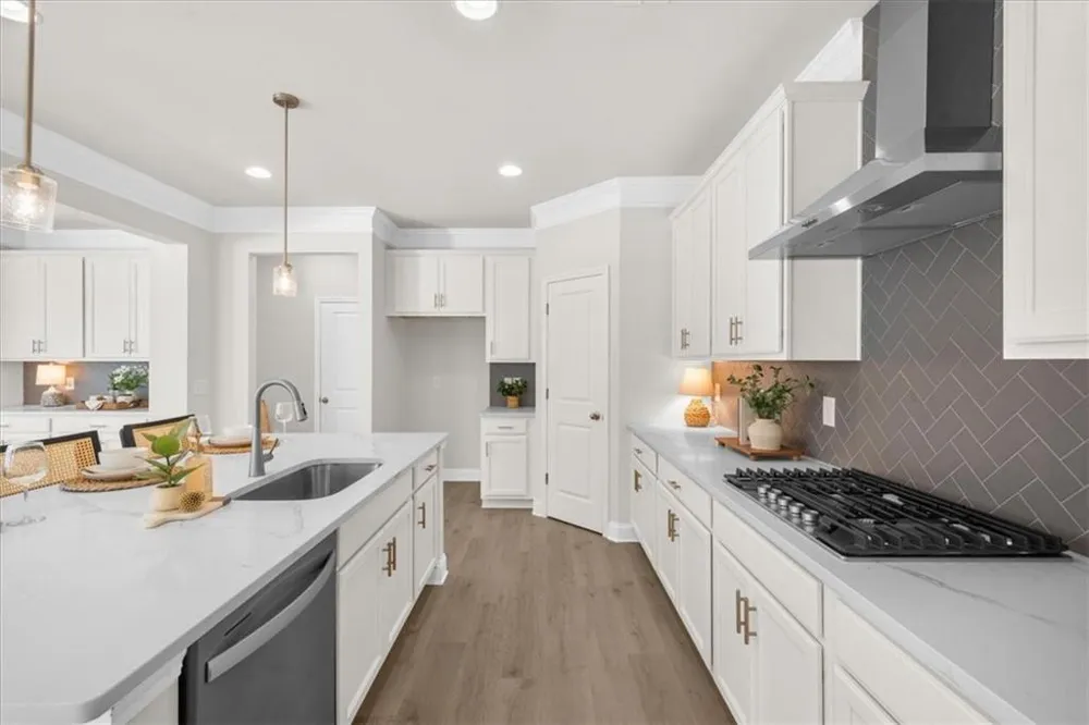 8620 Standing Stone Ball Ground, GA 30107