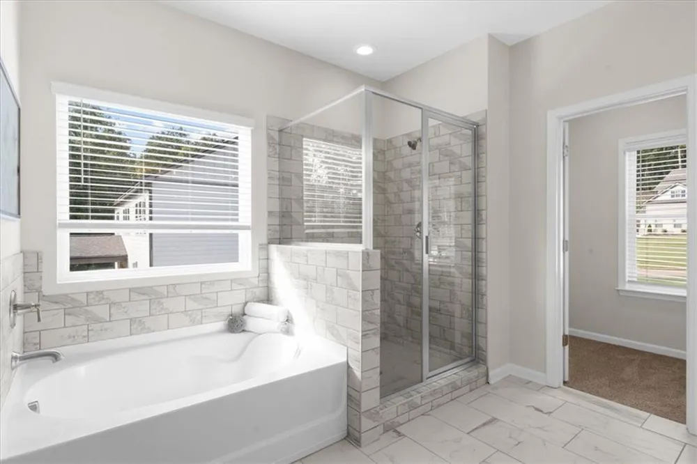 8620 Standing Stone Ball Ground, GA 30107