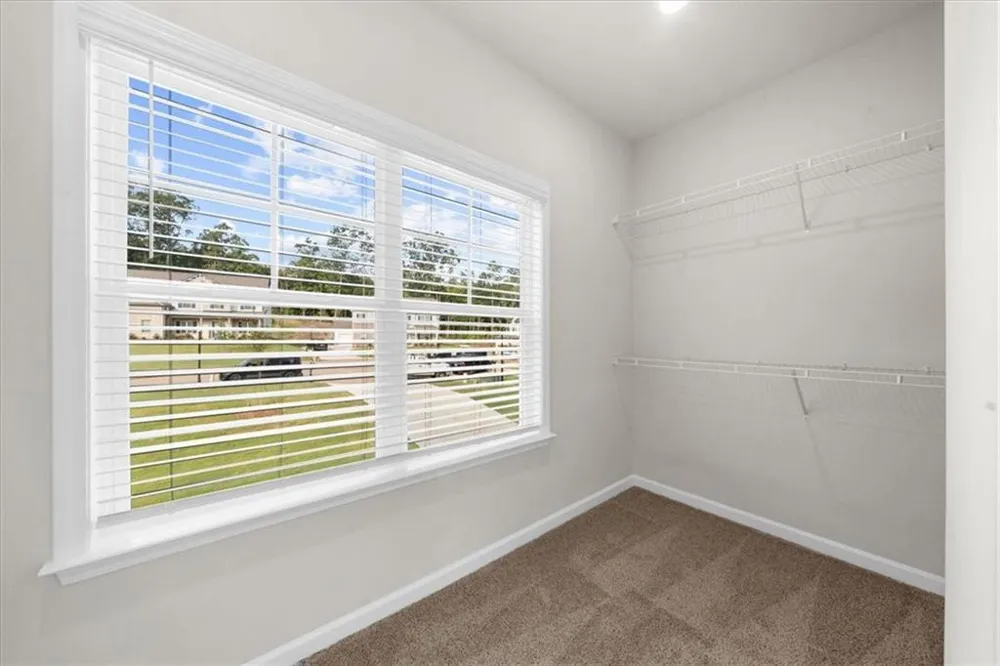 8620 Standing Stone Ball Ground, GA 30107