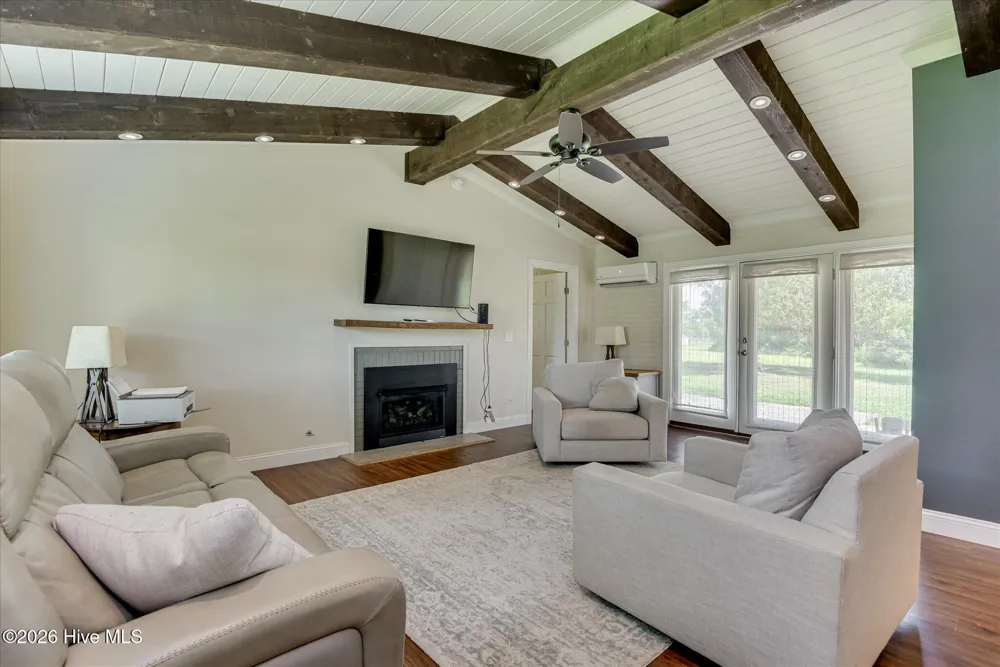 436 Main Street Saluda, SC 29138