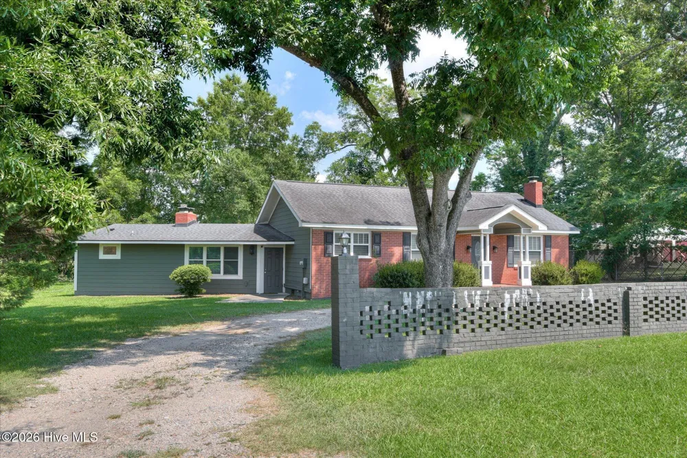 436 Main Street Saluda, SC 29138