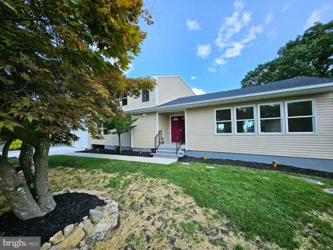55 SHAWNEE AVE