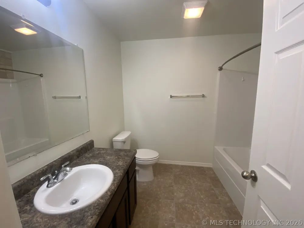 14836 S Hudson Avenue Bixby, OK 74008