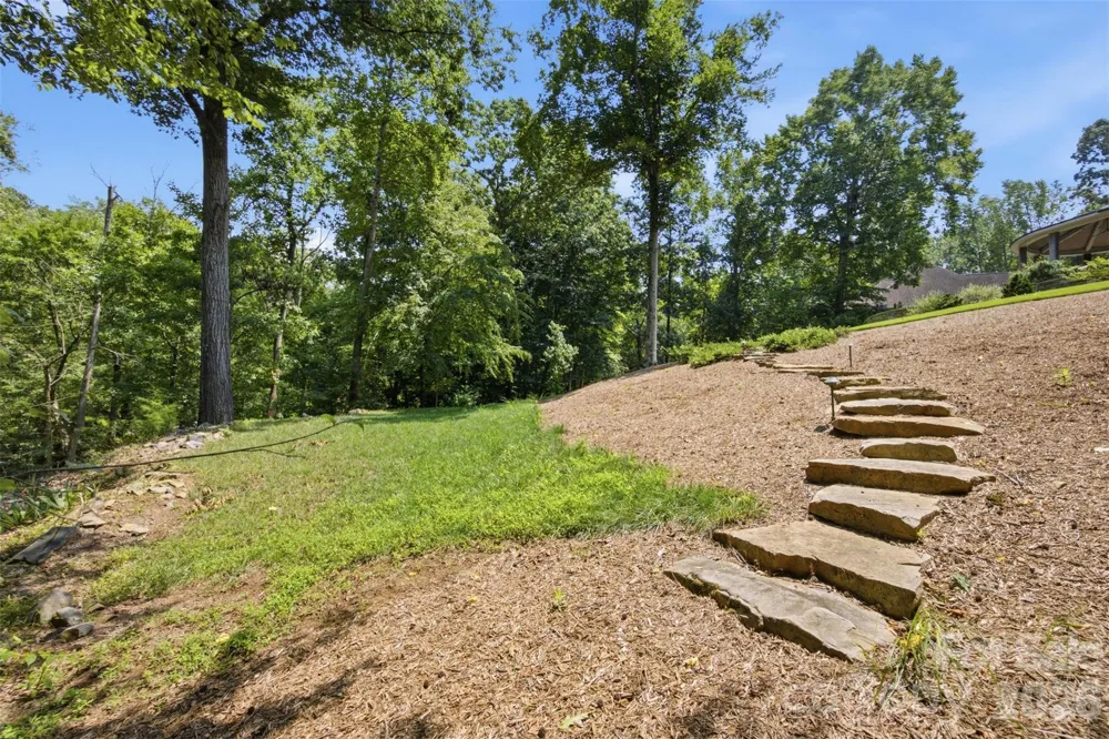 528 Stuart Ridge Cramerton, NC 28032