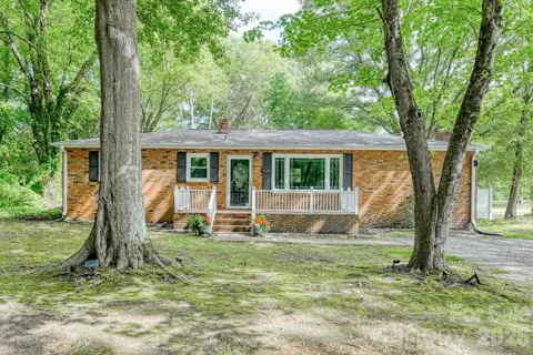 110 Chapman Circle