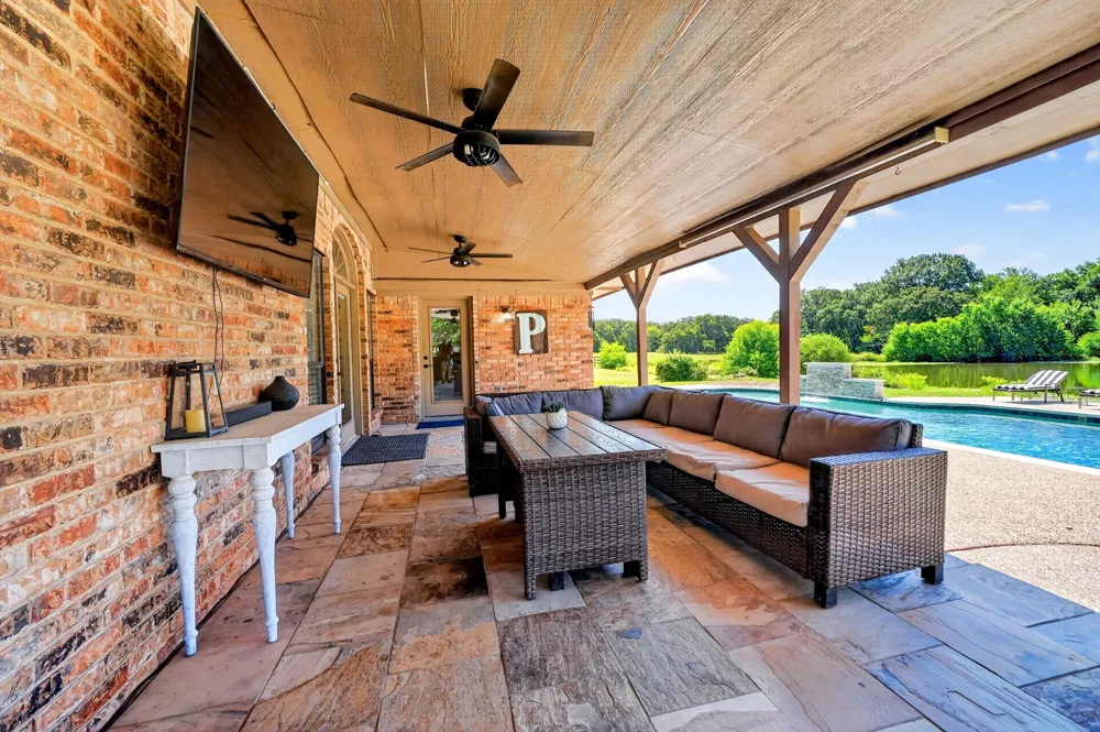 3041 Choctaw Road Commerce, TX 75428