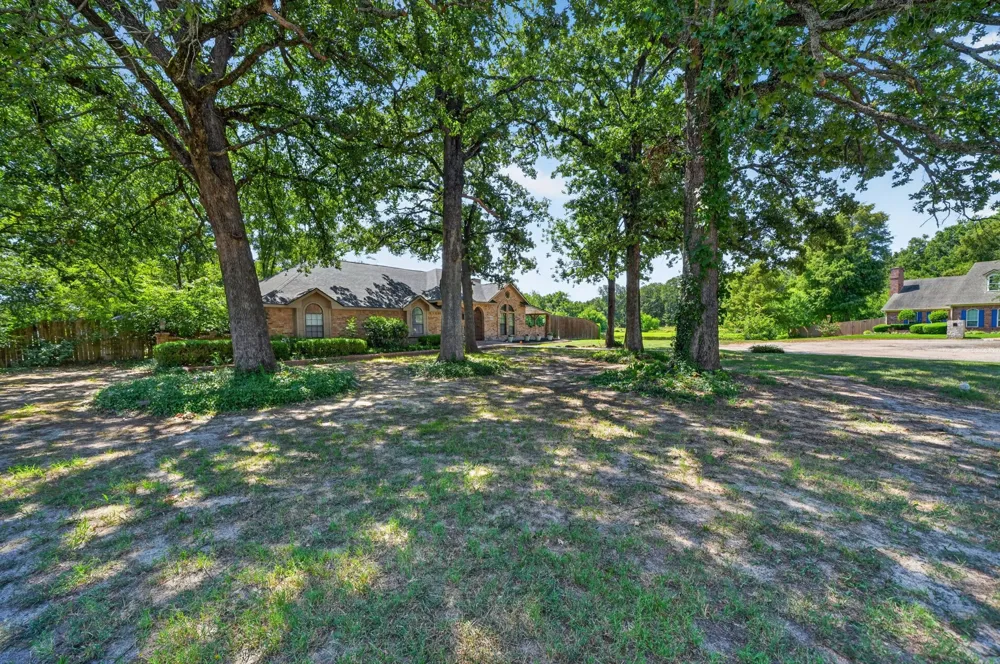 3041 Choctaw Road Commerce, TX 75428