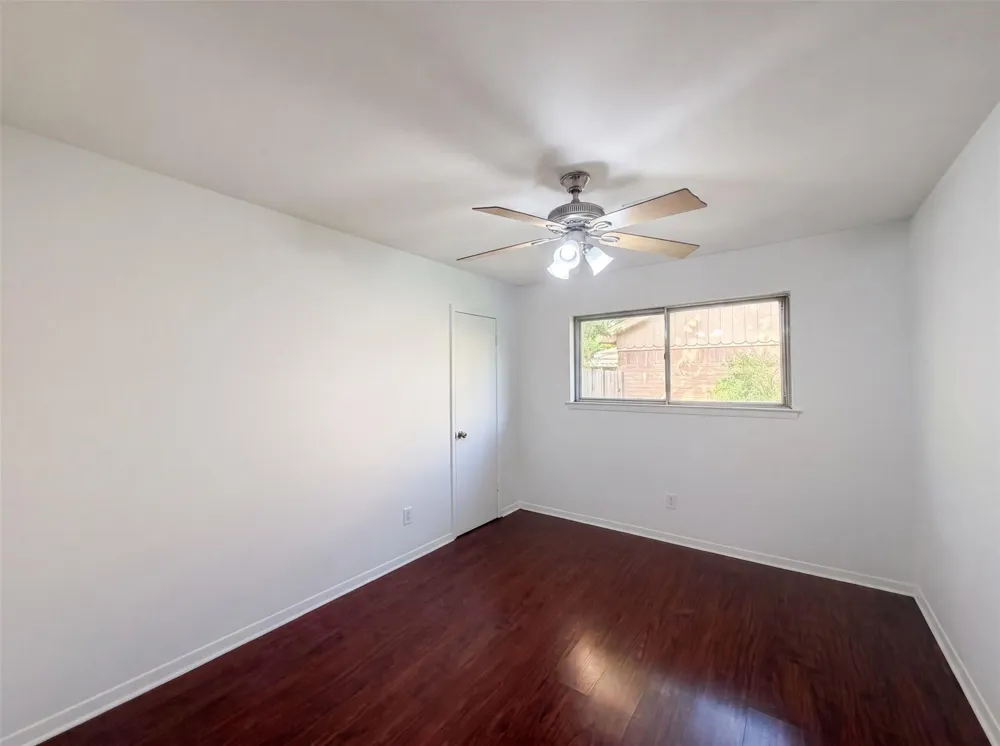 9538 Skyline Drive Houston, TX 77063