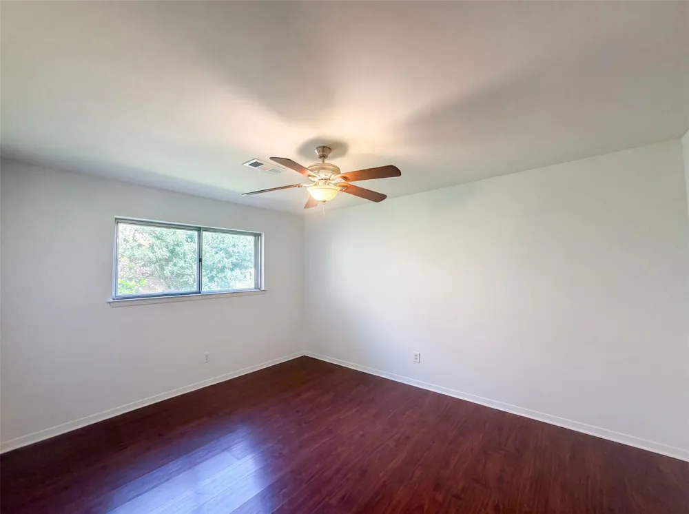 9538 Skyline Drive Houston, TX 77063