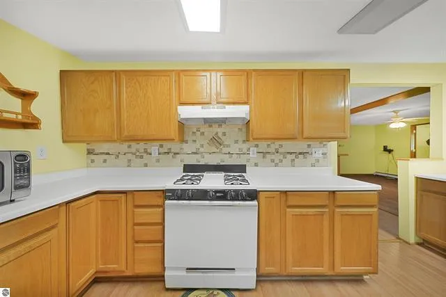 6145 Parker Drive Lake, MI 48632