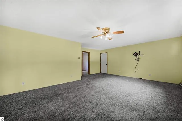 6145 Parker Drive Lake, MI 48632