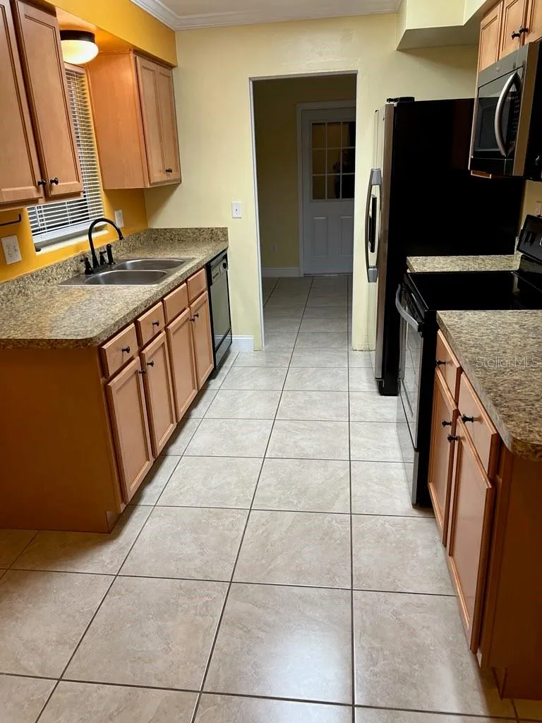 818 SCOTLAND STREET Dunedin, FL 34698