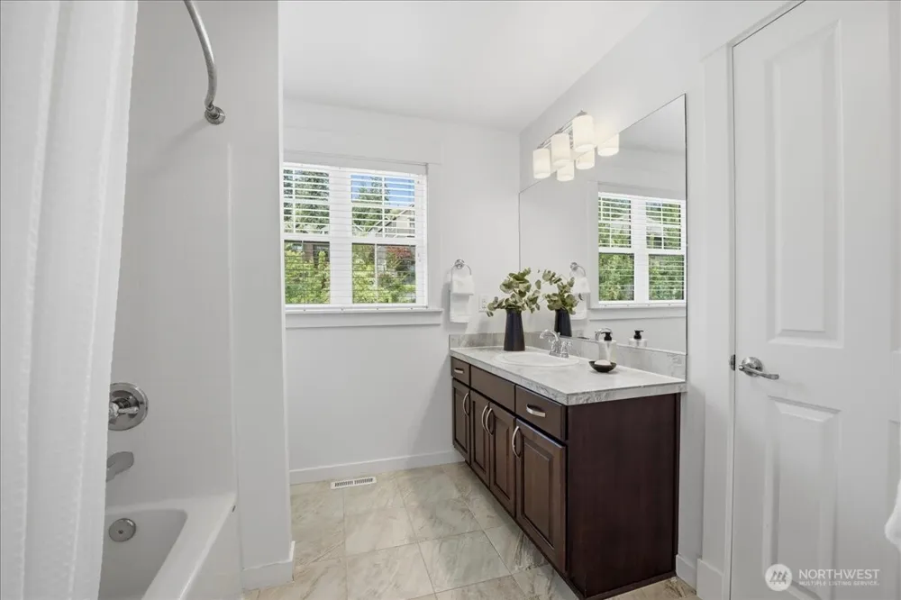 2210 NW Harmony Way Issaquah, WA 98027
