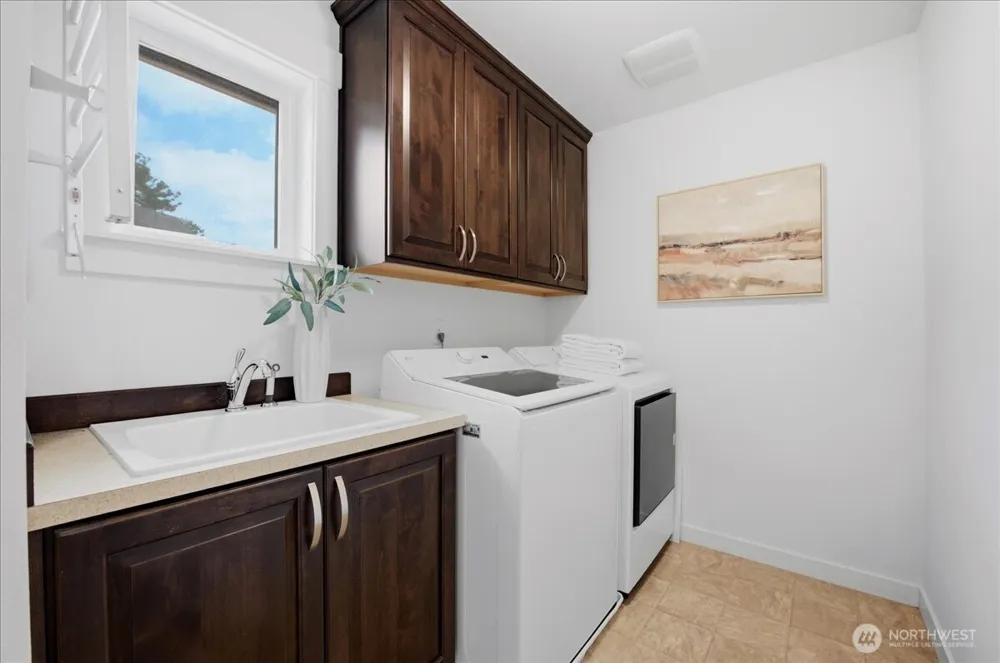 2210 NW Harmony Way Issaquah, WA 98027