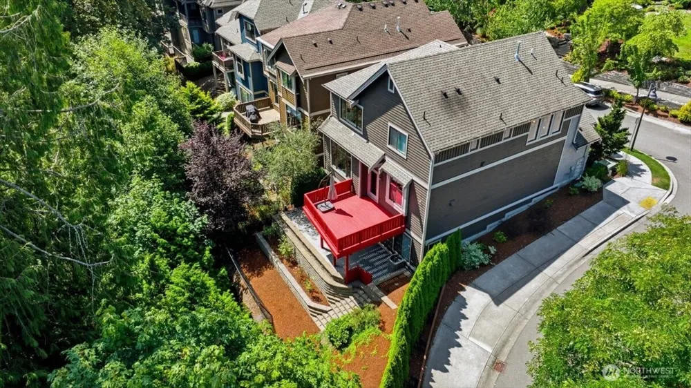 2210 NW Harmony Way Issaquah, WA 98027