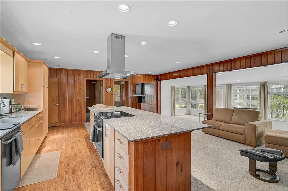 2404 BISPHAM ROAD Sarasota, FL 34231