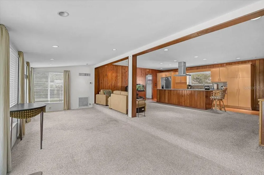 2404 BISPHAM ROAD Sarasota, FL 34231
