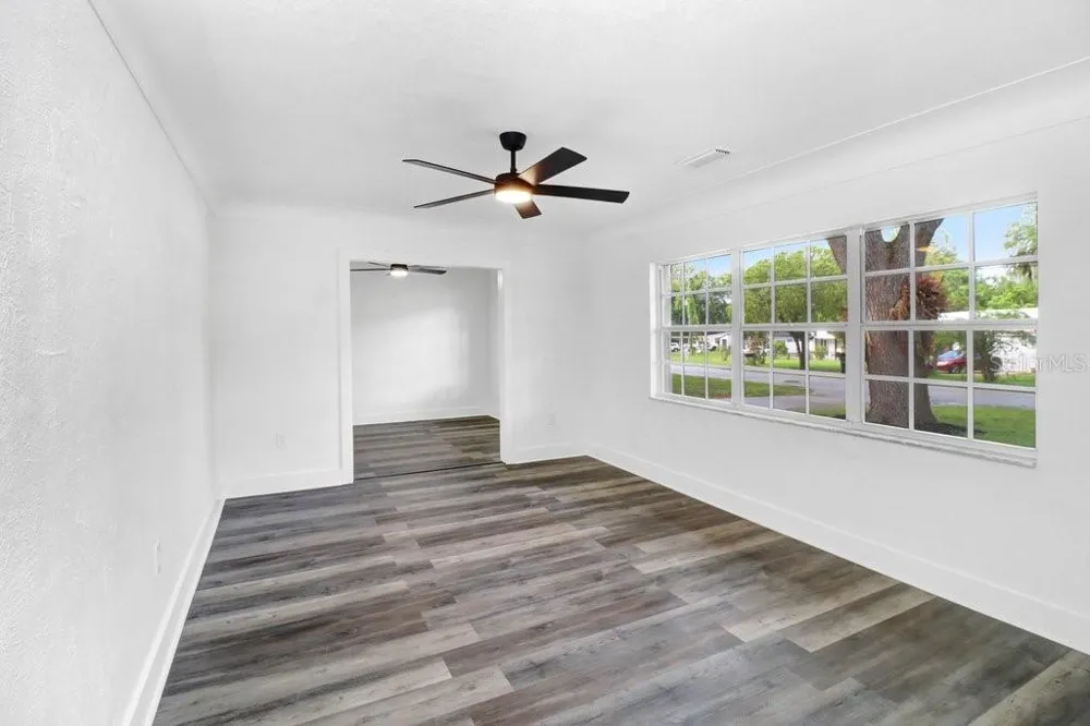 12113 MIDLAKE DRIVE Tampa, FL 33612