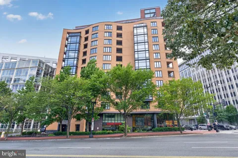 1010 MASSACHUSETTS AVENUE NW #602