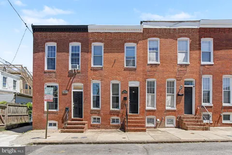 1303 CLARKSON STREET