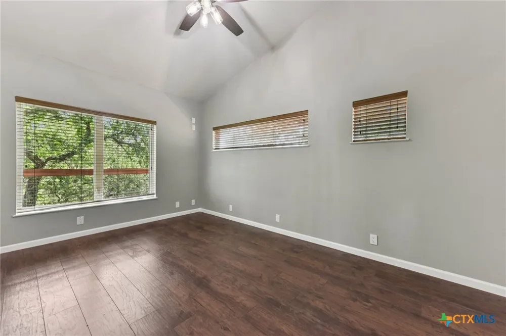 471 Turkey Drive Dripping Springs, TX 78620