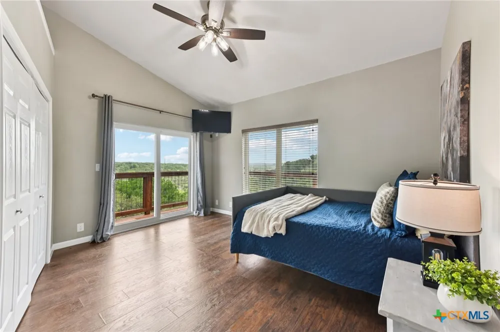 471 Turkey Drive Dripping Springs, TX 78620
