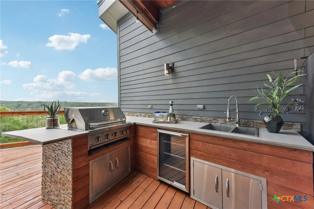471 Turkey Drive Dripping Springs, TX 78620